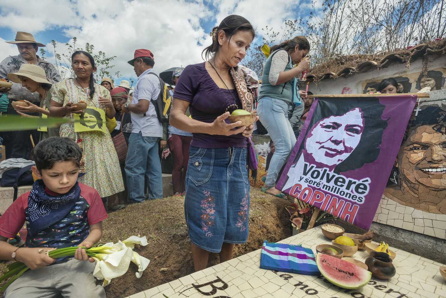 rosalina dominguez en el rio